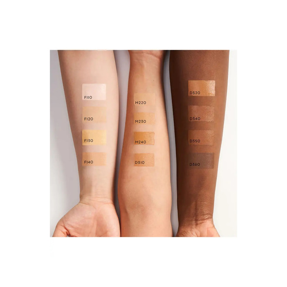 Kjaer Weis Invisible Touch Concealer D310 0.14 oz *New in Box* - Picture 4 of 6